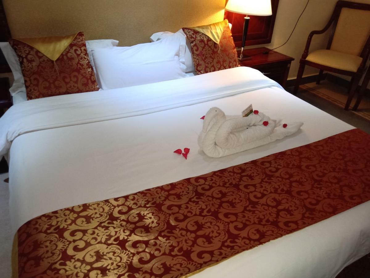 Falcon Heights Hotel Nanyuki Luaran gambar