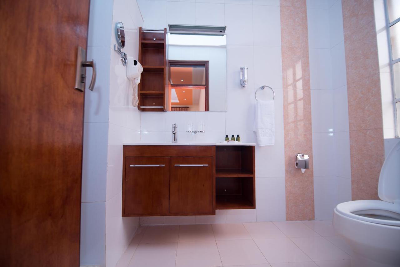 Falcon Heights Hotel Nanyuki Luaran gambar