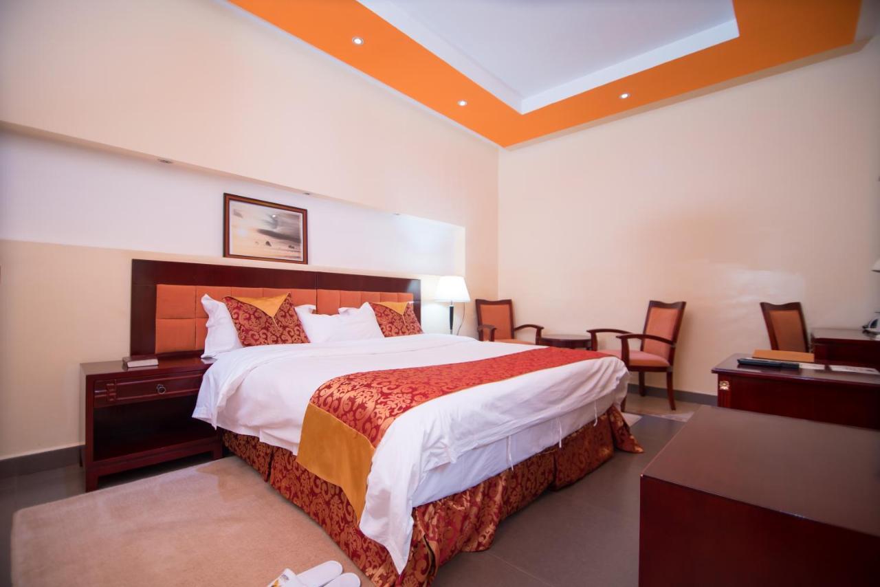 Falcon Heights Hotel Nanyuki Luaran gambar